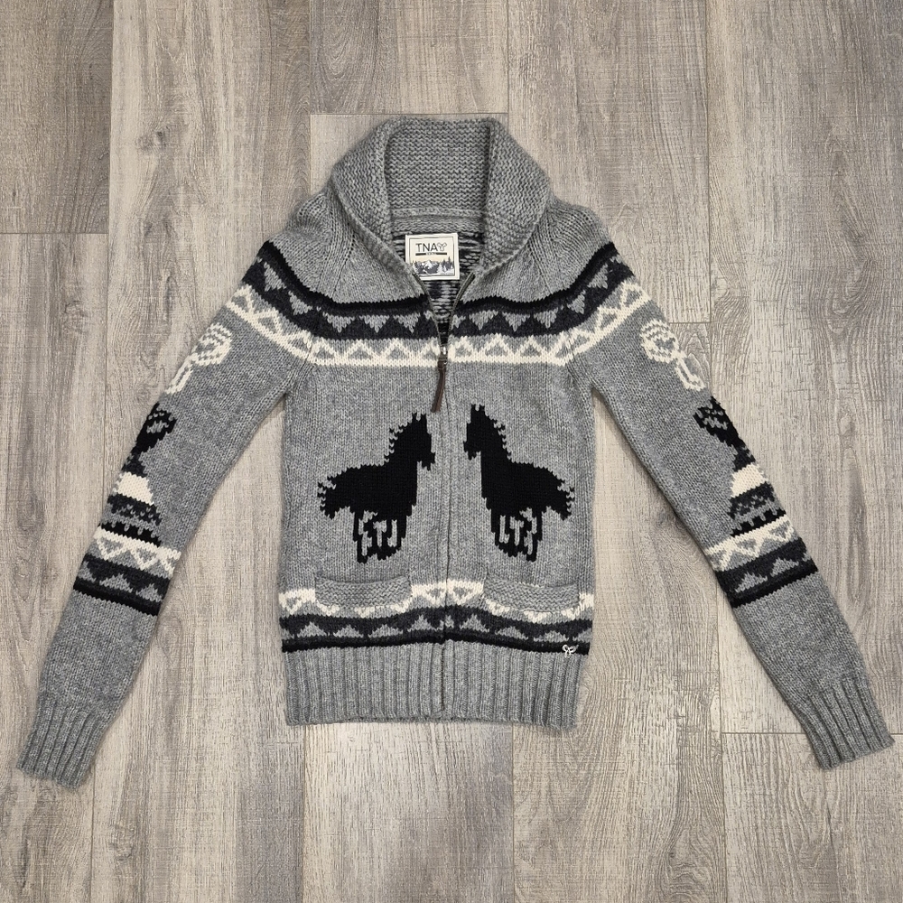 ARITZIA TNA Zippered Sweater